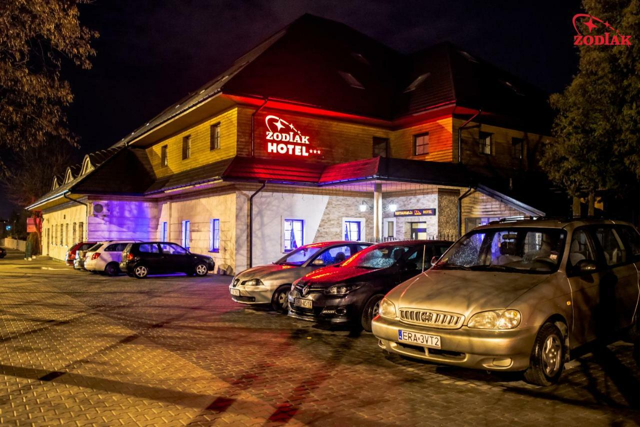 Hotel Zodiak Radomsko Exteriér fotografie