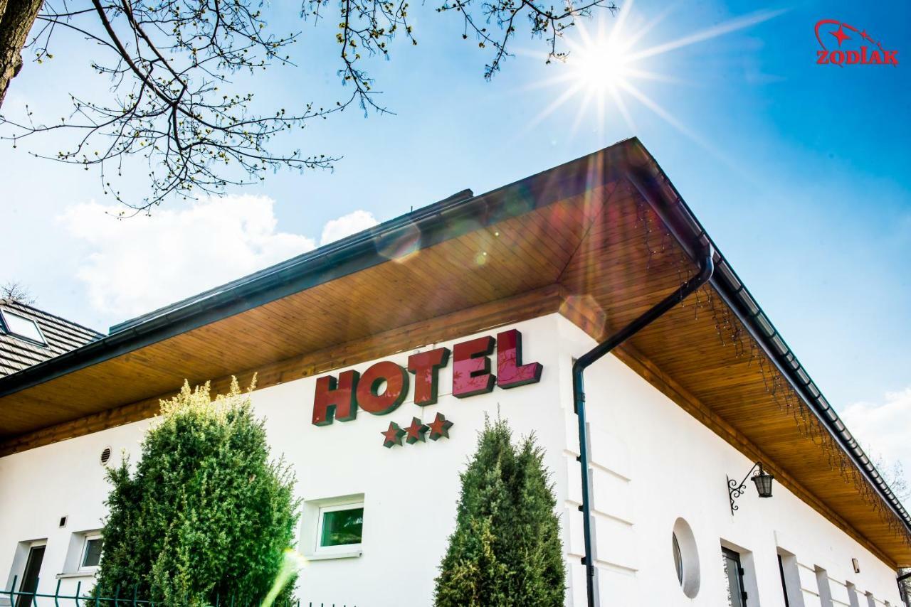 Hotel Zodiak Radomsko Exteriér fotografie